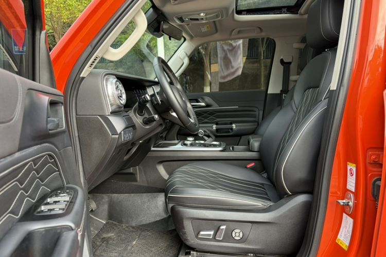 Used Tank 300 2021 Off-Road Edition 2.0T Challenger Interior 2