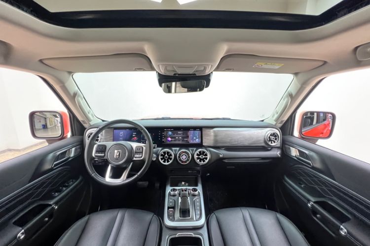 Used Tank 300 2021 City Edition 2.0T—Truly Stylish Interior 5