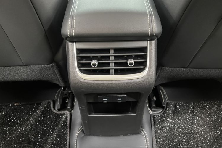 Used Tank 300 2021 City Edition 2.0T—Truly Stylish Interior 6