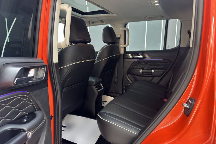 Used Tank 300 2021 City Edition 2.0T—Truly Stylish Interior 6