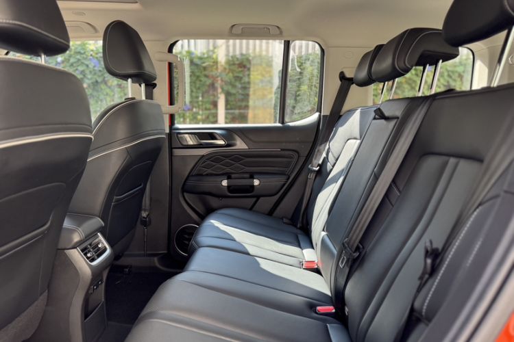 Used Tank 300 2021 City Edition 2.0T—Truly Stylish Interior 6