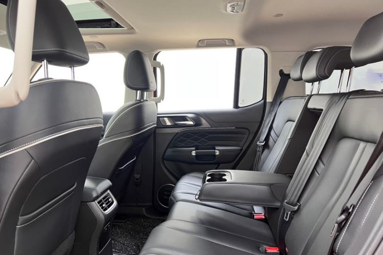 Used Tank 300 2021 City Edition 2.0T—Truly Stylish Interior 7
