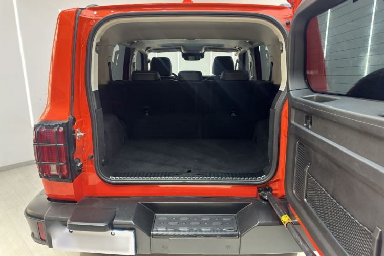 Used Tank 300 2021 City Edition 2.0T—Truly Stylish Interior 8