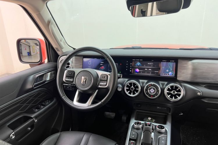 Used Tank 300 2021 City Edition 2.0T—Truly Stylish Interior 9