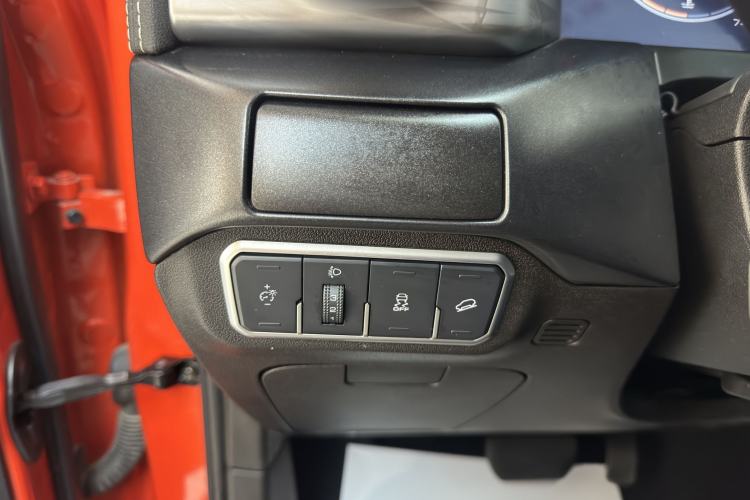 Used Tank 300 2021 City Edition 2.0T—Truly Stylish Interior 9