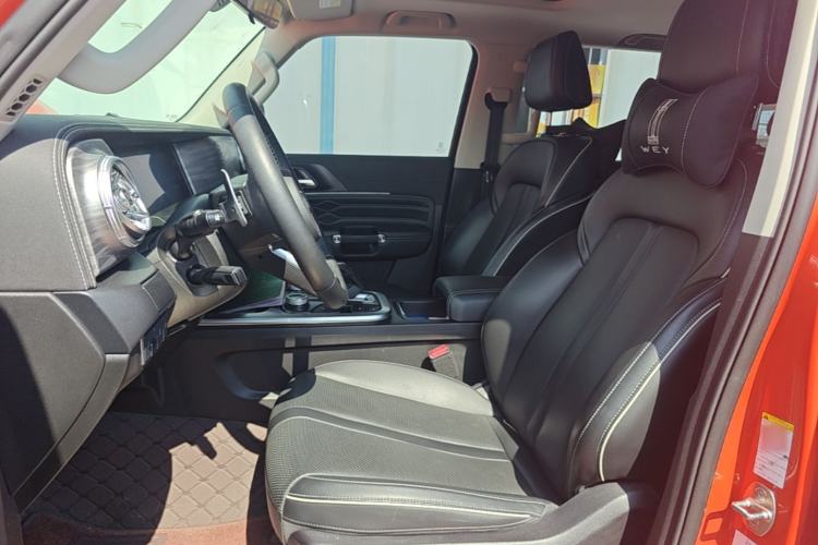 Used Tank 300 2021 Off-Road Edition 2.0T Conqueror Left Front Seat