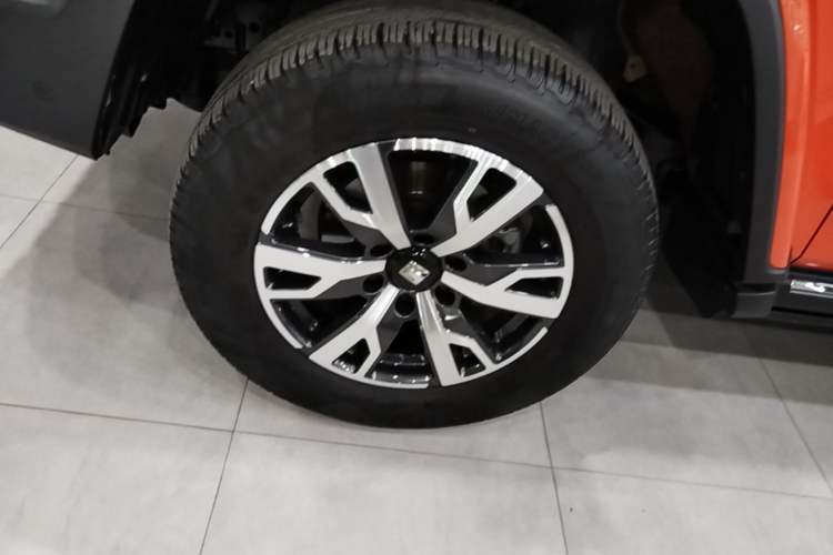 Used Tank 300 2021 City Edition 2.0T—Truly Stylish Left Front Wheel Hub