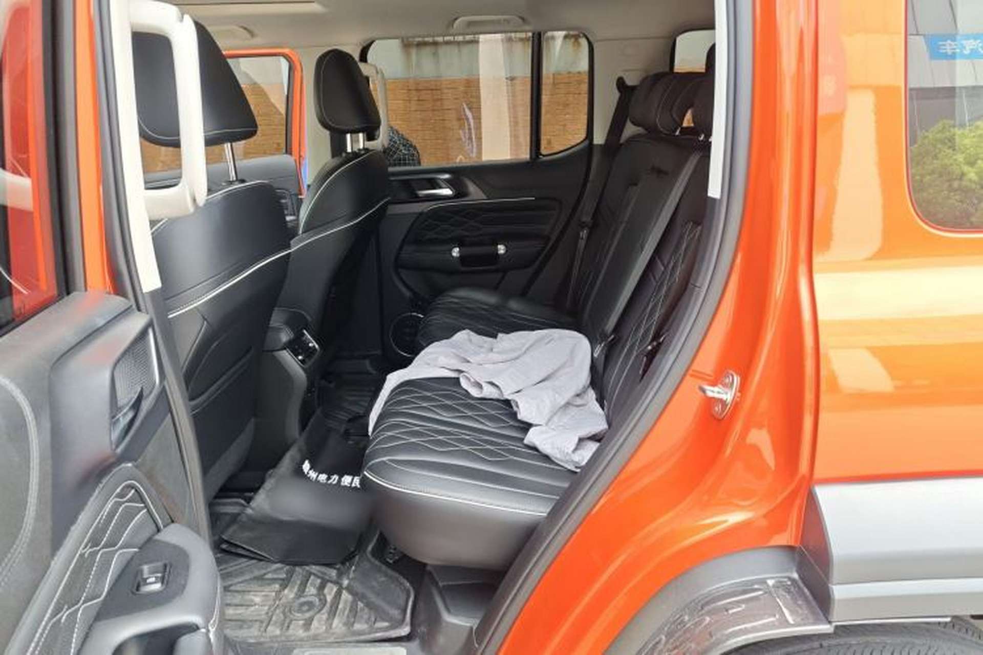 Used Tank 300 2021 Off-Road Edition 2.0T Challenger Left Rear Seat