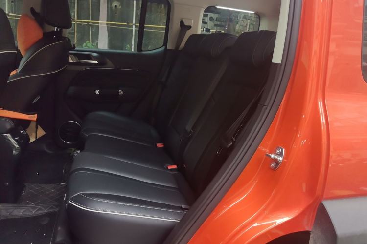 Used Tank 300 2021 Off-Road Edition 2.0T Conqueror Left Rear Seat