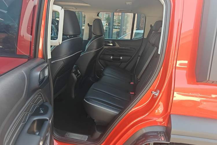 Used Tank 300 2021 Off-Road Edition 2.0T Conqueror Left Rear Seat