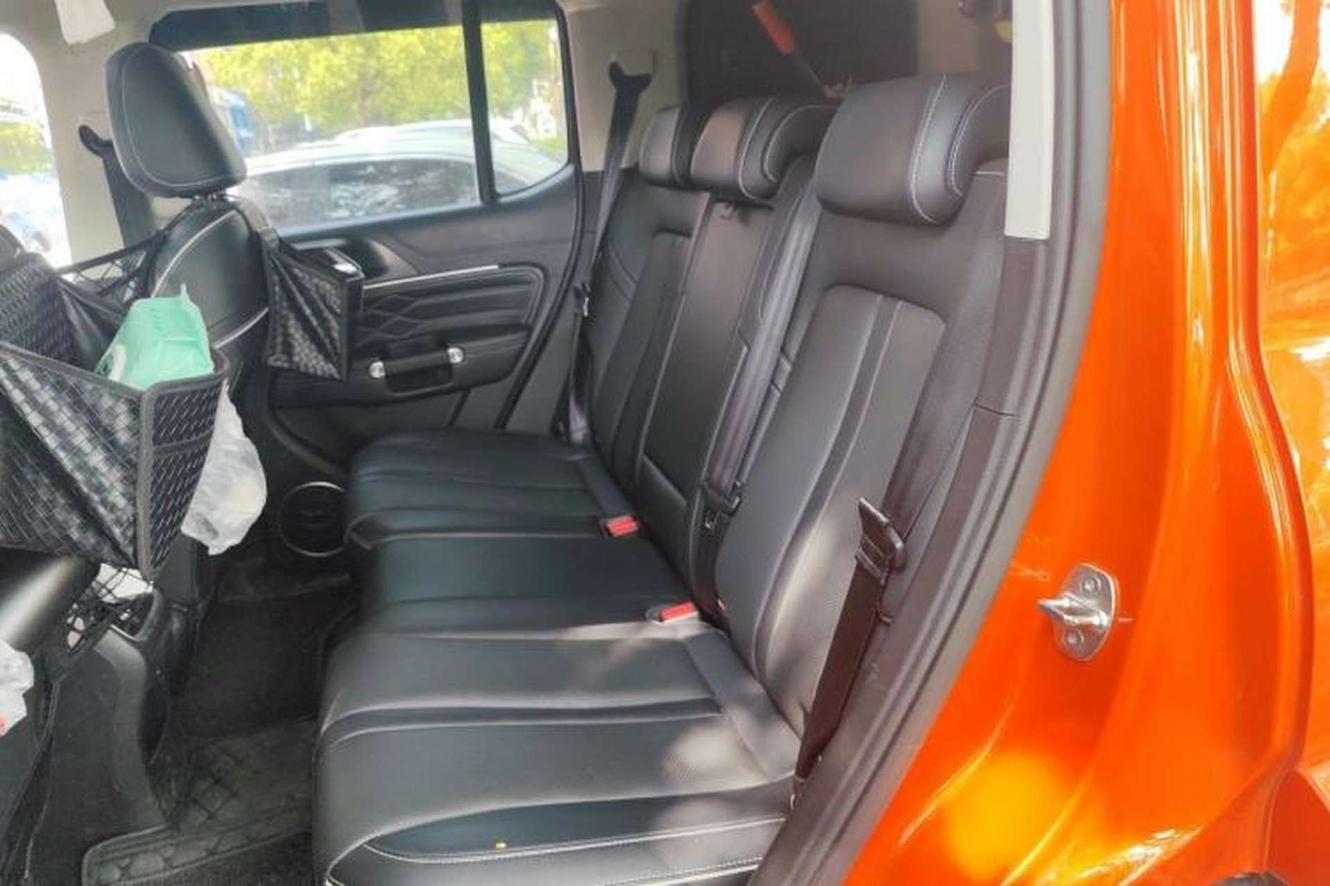 Used Tank 300 2021 City Edition 2.0T—Truly Stylish Left Rear Seat