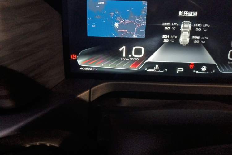 Used Tank 300 2021 Off-Road Edition 2.0T Challenger Odometer Close Up