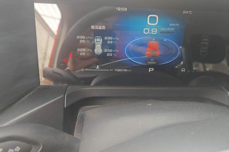 Used Tank 300 2021 Explorer 2.0T Off-Road Edition Odometer Close Up