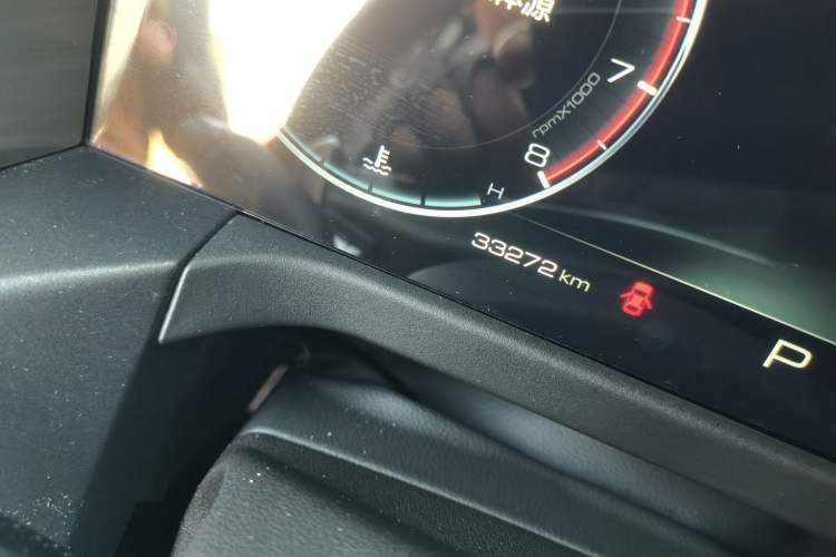 Used Tank 300 2021 Off-Road Edition 2.0T Challenger Odometer Close Up