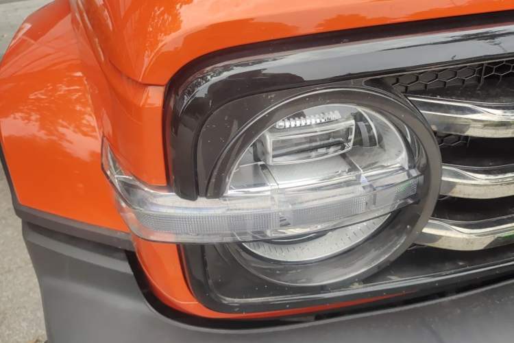 Used Tank 300 2021 City Edition 2.0T—Truly Stylish Right Front Headlight