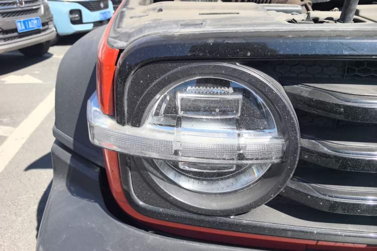 Used Tank 300 2021 Off-Road Edition 2.0T Challenger Right Front Headlight