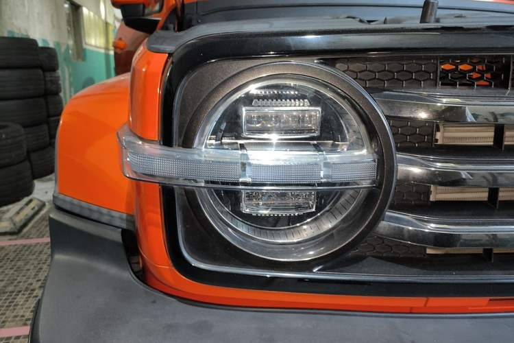 Used Tank 300 2021 City Edition 2.0T—Truly Stylish Right Front Headlight