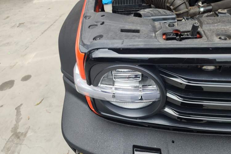 Used Tank 300 2021 Off-Road Edition 2.0T Challenger Right Front Headlight