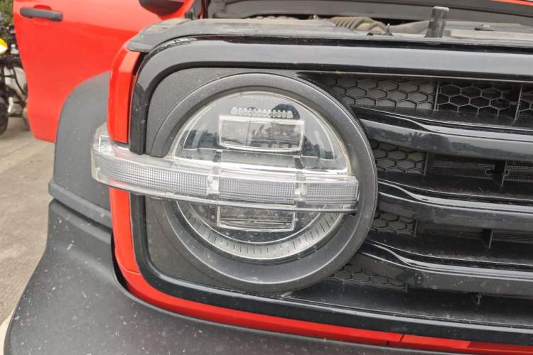 Used Tank 300 2021 Off-Road Edition 2.0T Challenger Right Front Headlight