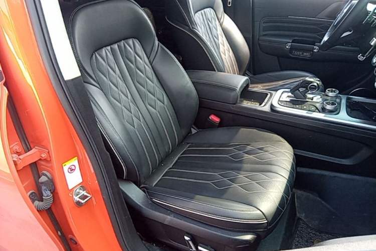 Used Tank 300 2021 Off-Road Edition 2.0T Challenger Right Front Seat