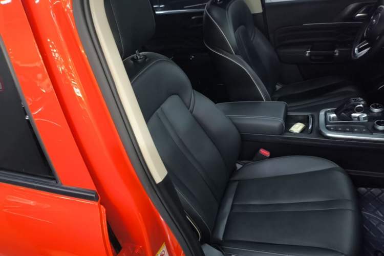 Used Tank 300 2021 Off-Road Edition 2.0T Conqueror Right Front Seat
