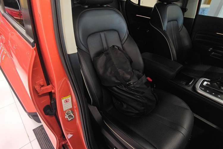 Used Tank 300 2021 City Edition 2.0T—Truly Stylish Right Front Seat