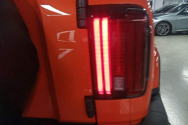 Used Tank 300 2021 City Edition 2.0T—Truly Stylish Right Rear Taillight
