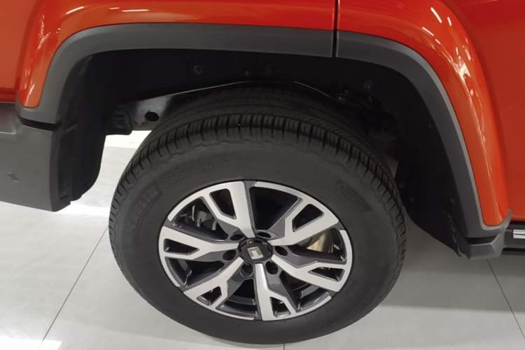 Used Tank 300 2021 City Edition 2.0T—Truly Stylish Right Rear Wheel Hub