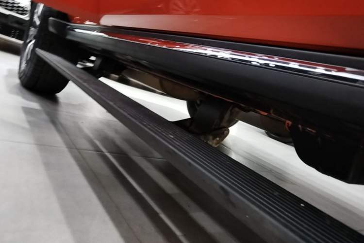 Used Tank 300 2021 City Edition 2.0T—Truly Stylish Right Side Sill