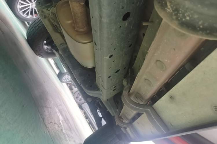 Used Tank 300 2021 Off-Road Edition 2.0T Challenger Right Side Sill
