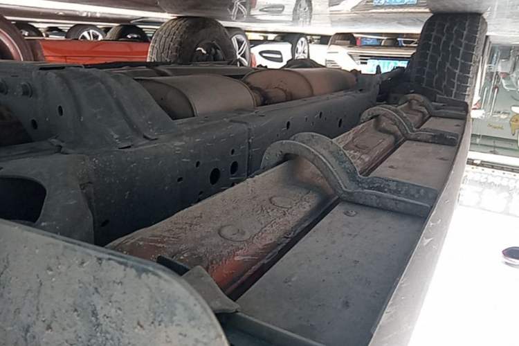 Used Tank 300 2021 Off-Road Edition 2.0T Challenger Right Side Sill