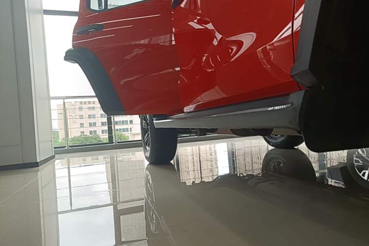Used Tank 300 2021 Off-Road Edition 2.0T Conqueror Right Side Sill