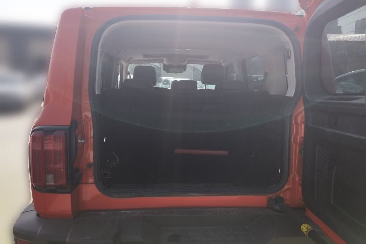 Used Tank 300 2021 Explorer 2.0T Off-Road Edition Trunk