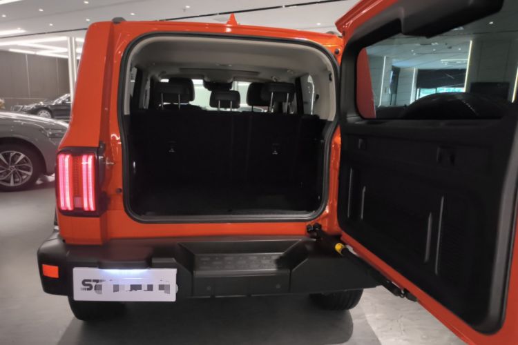 Used Tank 300 2021 Off-Road Edition 2.0T Conqueror Trunk