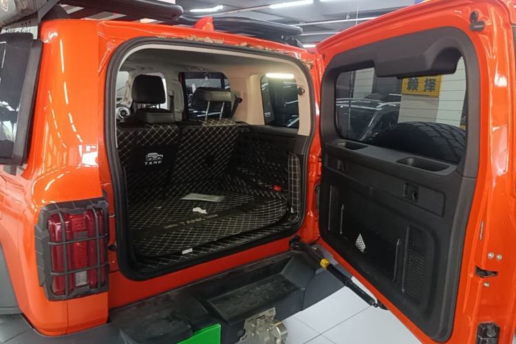 Used Tank 300 2021 Off-Road Edition 2.0T Conqueror Trunk
