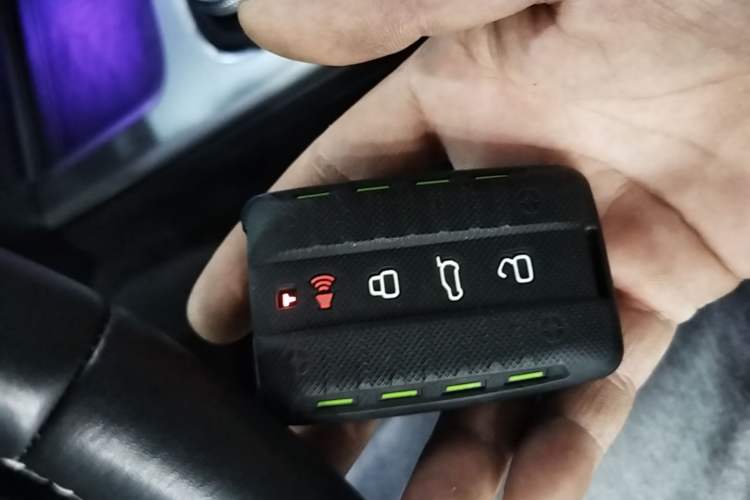 Used Tank 300 2021 City Edition 2.0T—Truly Stylish Vehicle Key