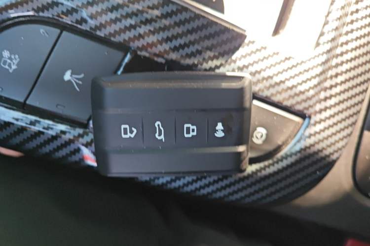 Used Tank 300 2021 Off-Road Edition 2.0T Conqueror Vehicle Key