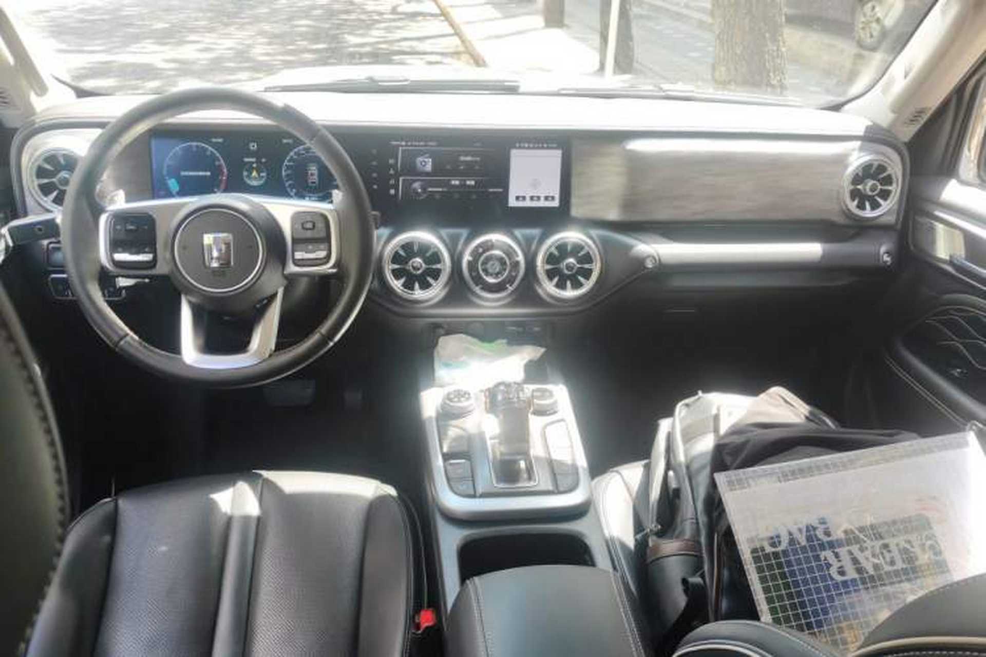 Used Tank 300 2021 City Edition 2.0T—Truly Stylish Center Console