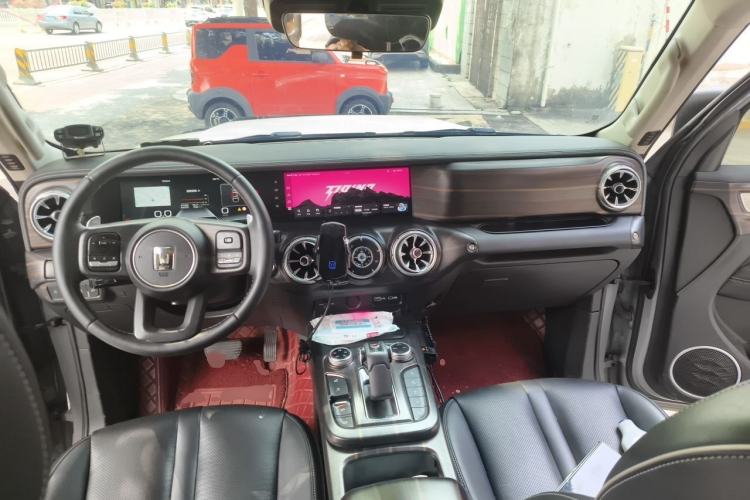 Used Tank 300 2021 Off-Road Edition 2.0T Conqueror Center Console