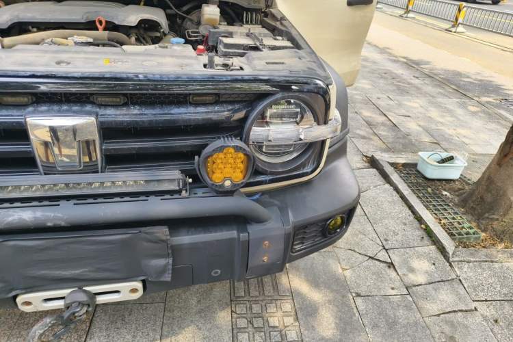 Used Tank 300 2021 Off-Road Edition 2.0T Conqueror Engine Bay Left