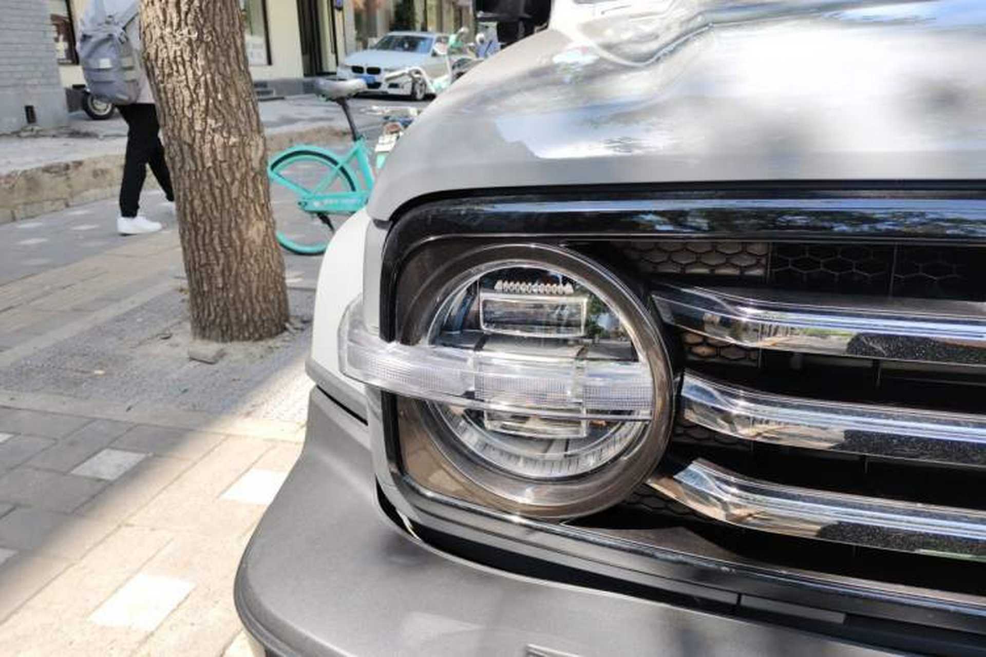 Used Tank 300 2021 City Edition 2.0T—Truly Stylish Right Front Headlight