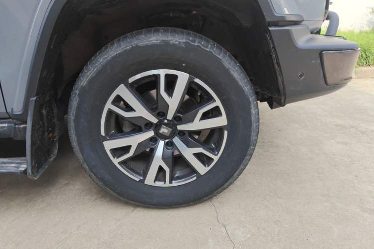 Used Tank 300 2021 City Edition 2.0T—Truly Stylish Right Front Wheel Hub