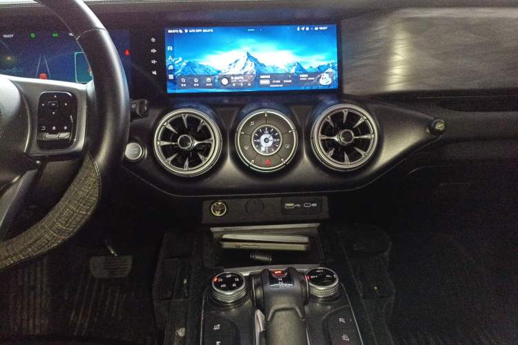 Used Tank 300 2021 Off-Road Edition 2.0T Conqueror Audio And AC Panel