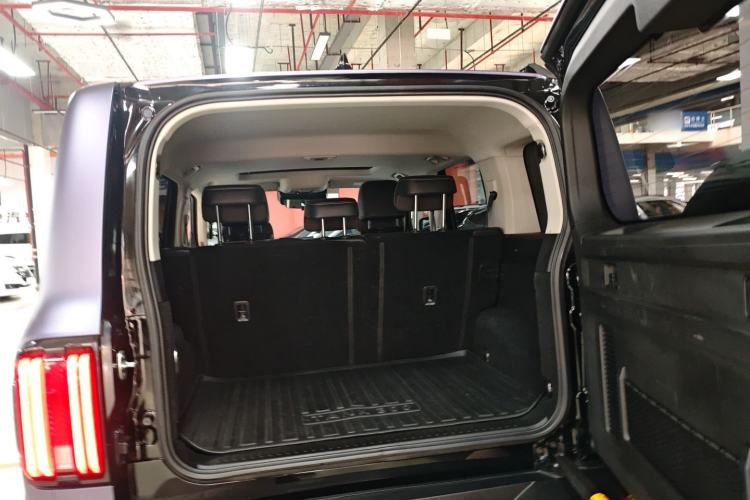 Used Tank 300 2021 Off-Road Edition 2.0T Conqueror Trunk