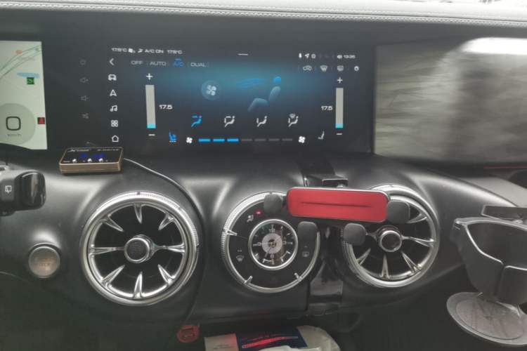 Used Tank 300 2021 Off-Road Edition 2.0T Conqueror Audio And AC Panel