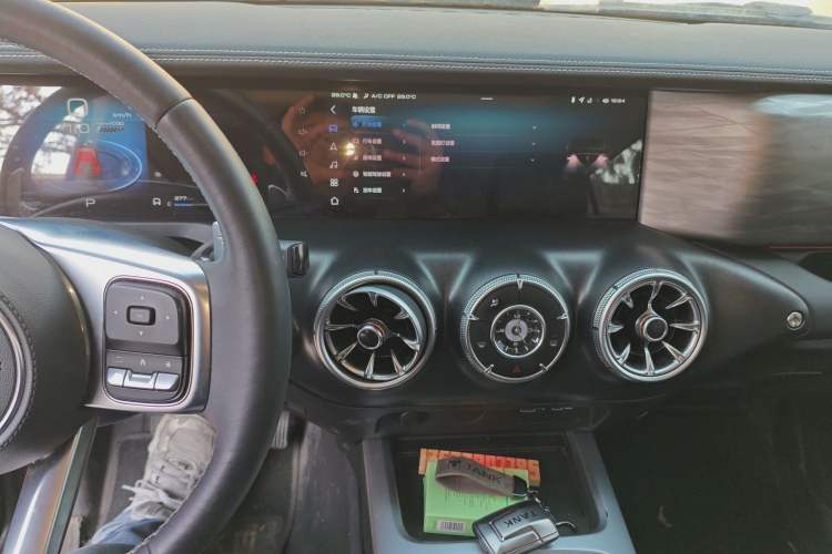 Used Tank 300 2021 City Edition 2.0T—Truly Stylish Audio And AC Panel