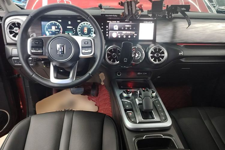 Used Tank 300 2021 City Edition 2.0T—Truly Stylish Center Console
