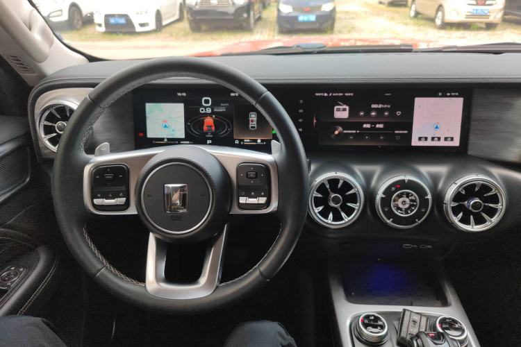 Used Tank 300 2021 Off-Road Edition 2.0T Challenger Center Console