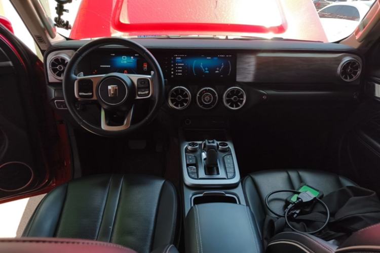 Used Tank 300 2021 City Edition 2.0T—Truly Stylish Center Console