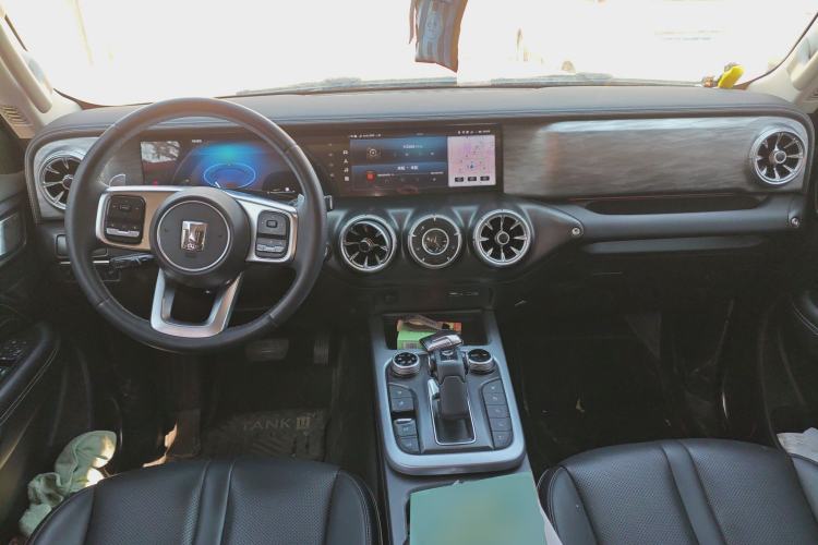Used Tank 300 2021 City Edition 2.0T—Truly Stylish Center Console